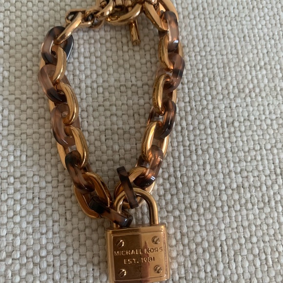 Michael Kors Chain Bracelet - Picture 4 of 4